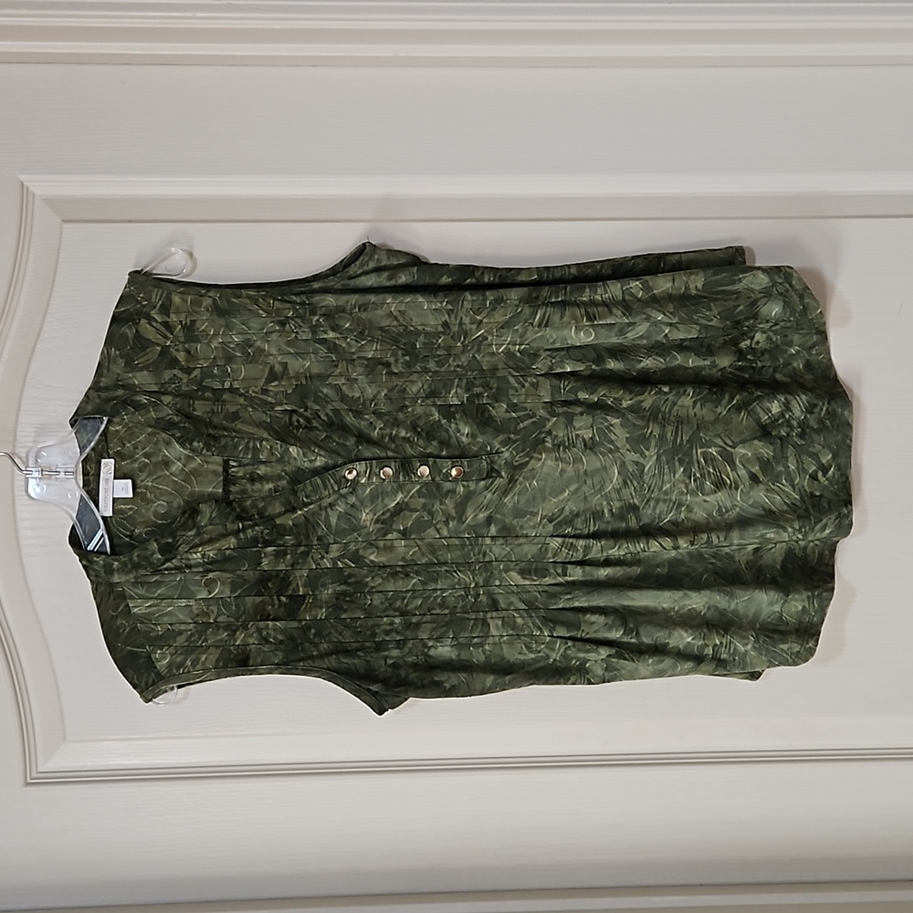 Top - Green